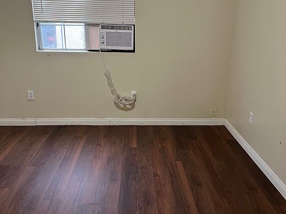 5th image of 12980 6th St #A
