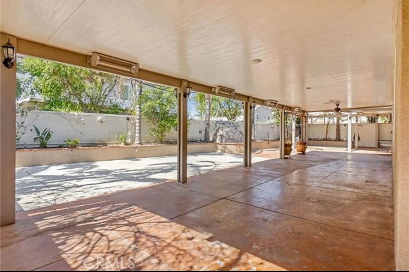 3 bed, 1300 sqft, $3,000 — Photo 3
