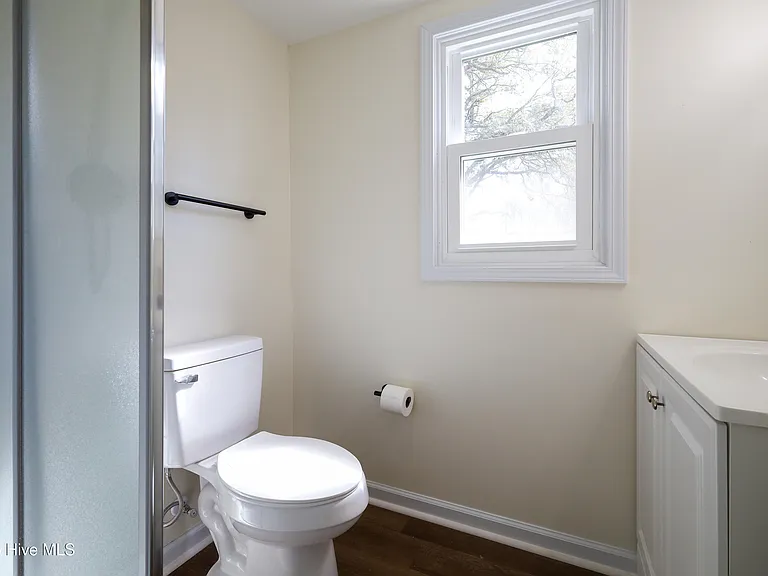1190 Blue Creek Rd #B — Photo 23