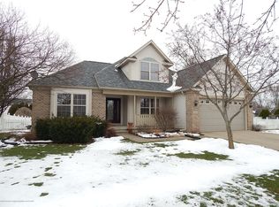 1102 Hawks Rdg, Grand Ledge, MI 48837