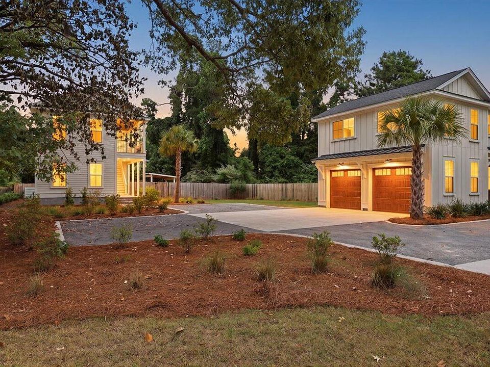 1st image of 532 Fleming Rd