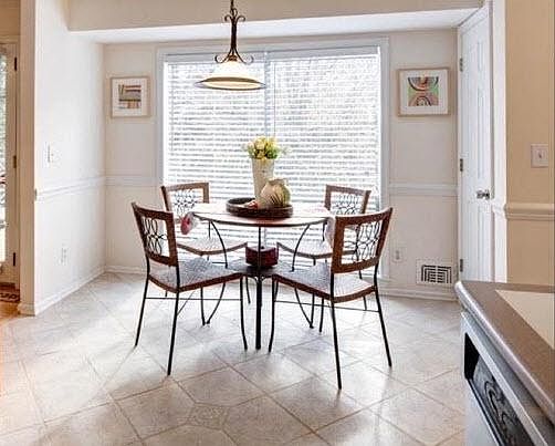 Breakfast nook