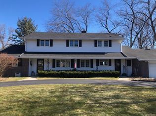 7350 N Longview Ave, Glendale, WI 53209