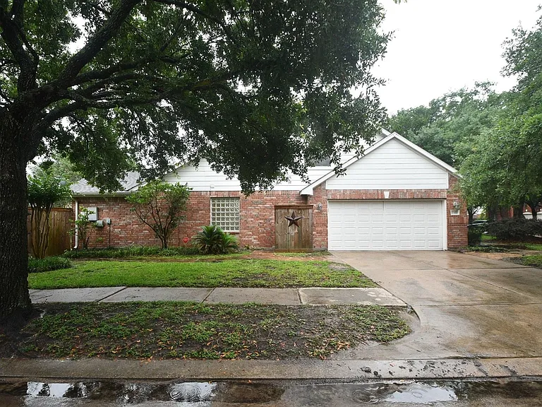 10430 Sanibel Falls Ct — Photo 34