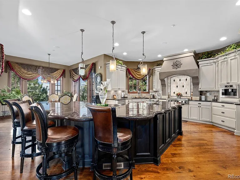 3440 Medallion Rd — Photo 24