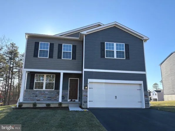 4 Plunder Ave, Barnegat, NJ 08005