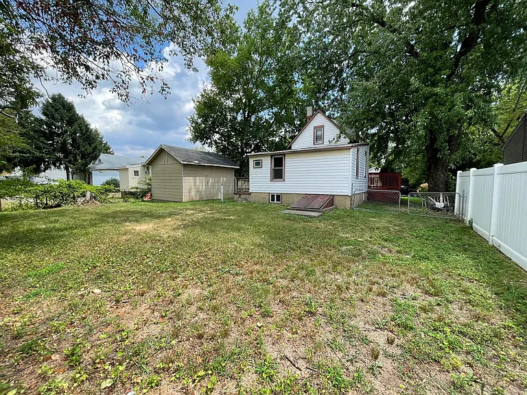 7163 Chandler Ave — Photo 18