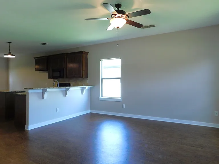 673 Copenhavr St — Photo 5