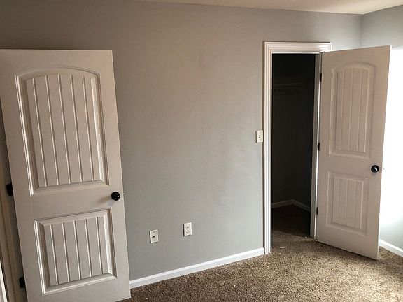 4th image of 1726 W Gordon St #B10