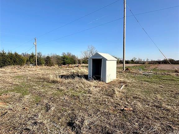 2nd image of County St #2988