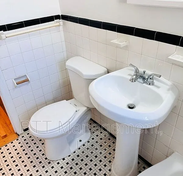 8805 Plymouth St #5 — Photo 41
