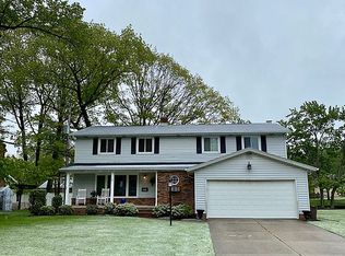991 Roland Rd, Lyndhurst, OH 44124