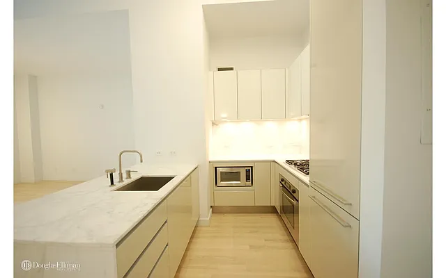 Rented by Douglas Elliman | media 15
