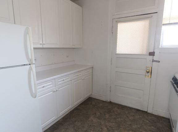 2nd image of 639 W Cornelia Ave #N3