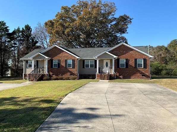 2661 Deep Springs Rd NE