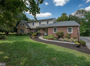 39 W Forge Rd, Glen Mills, PA 19342