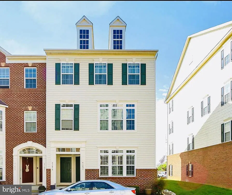 Condominiums At Kirkpatrick Fm — Photo 1