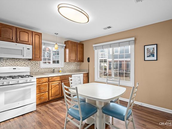 4th image of 2485 Charleston Dr Unit 1