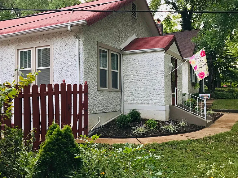 300 Papin Ave — Photo 2