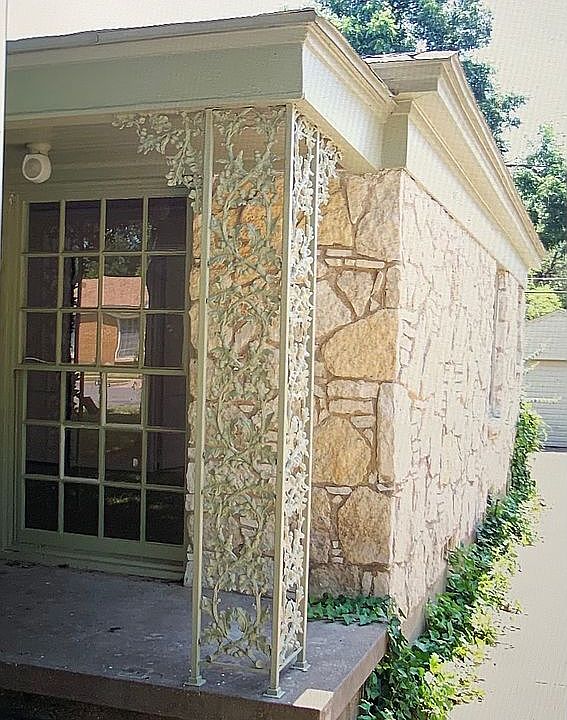 1st image of 2618 Burlington Blvd