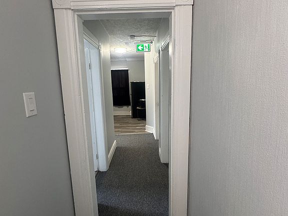 4th image of 354 Midland Ave