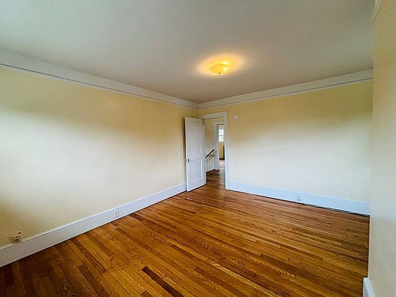 3rd image of 806 S Main St #2