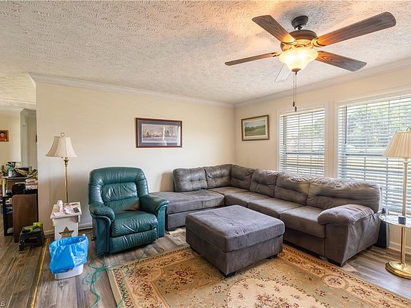 5th image of 1056 Carson James Dr
