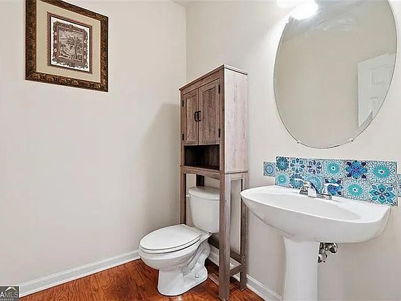 5th image of 10823 Yorkwood St #10823
