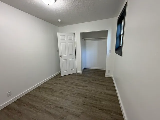 496 N Riverview Rd #5 — Photo 5