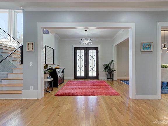 5th image of 420 Sardis Ln