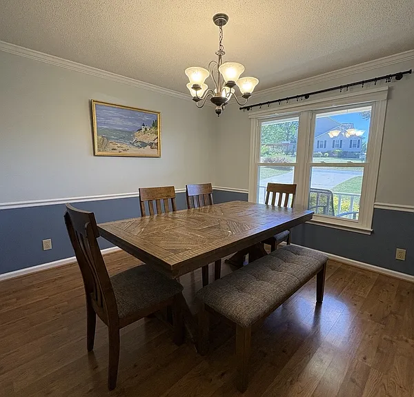 321 N Valley View Dr — Photo 9