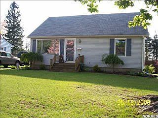 2nd image of 323 Hosford Ave