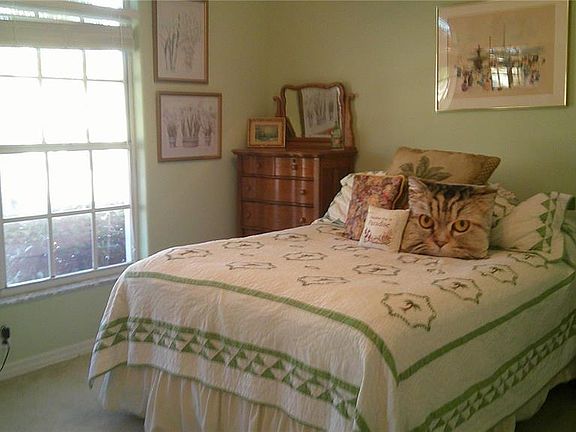 4th image of 1640 Palace Ct