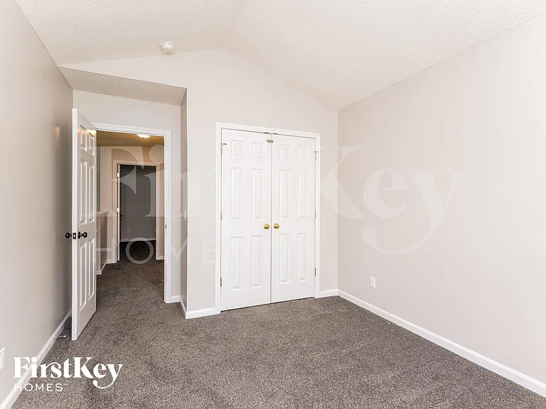 12137 Moonshadow Ln — Photo 12