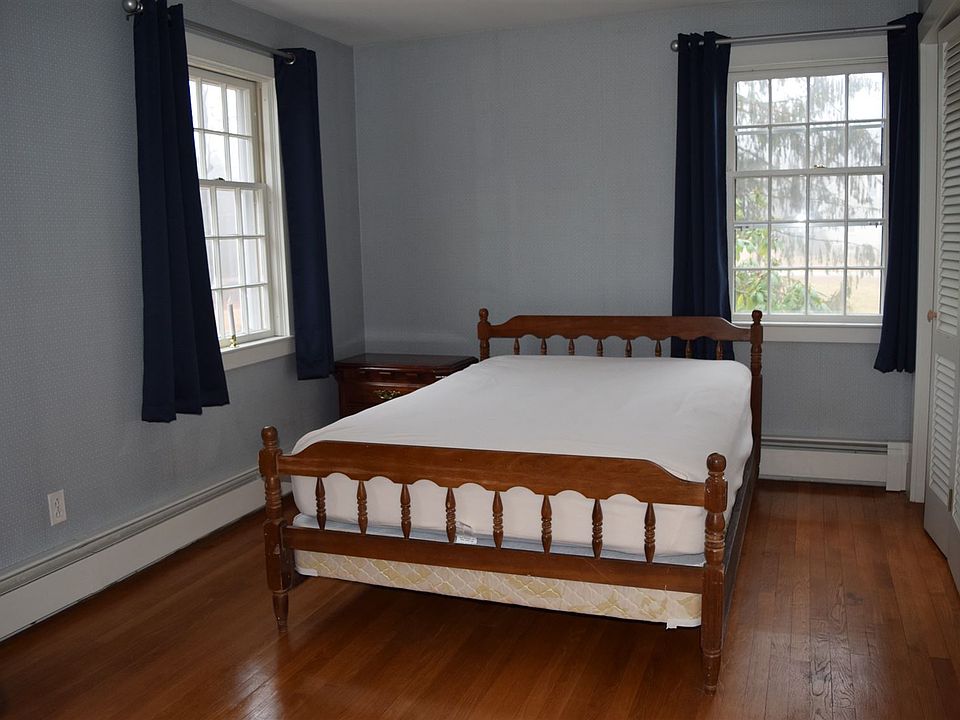 Front Bedroom