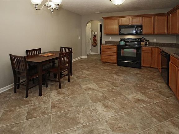 3rd image of 5715 Brookstone Dr
