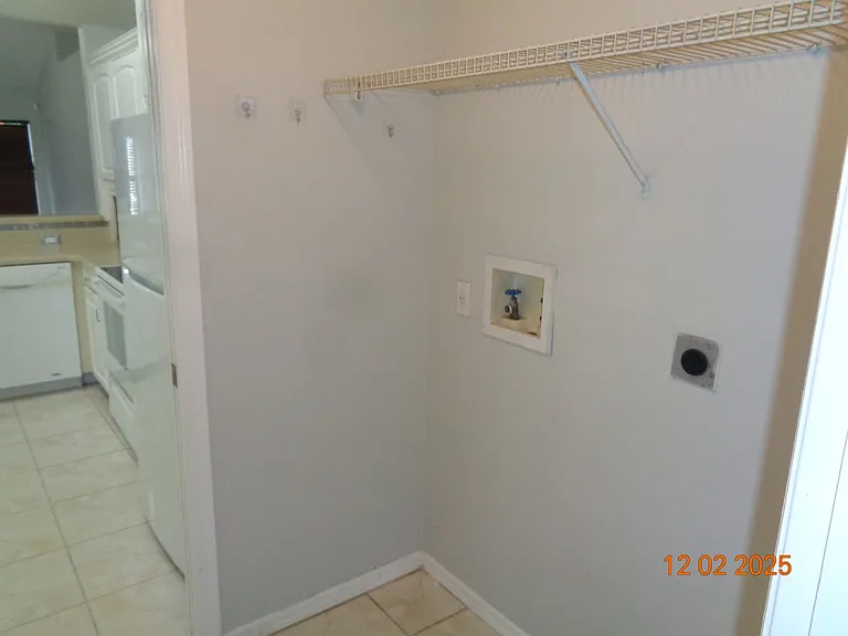 2610 Groveland Ave — Photo 21
