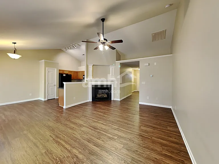 7033 Sunman Rd — Photo 6