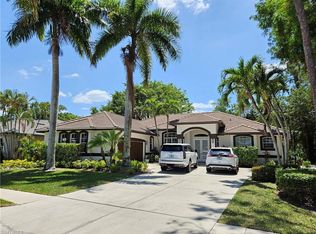 8122 Wilshire Lakes Blvd, Naples, FL 34109