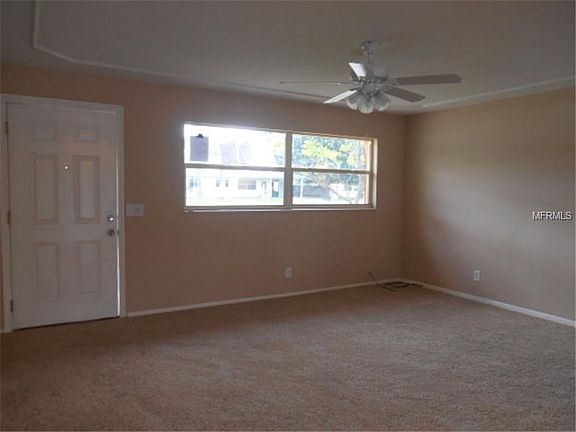 2nd image of 1004 Lakemoor Blvd