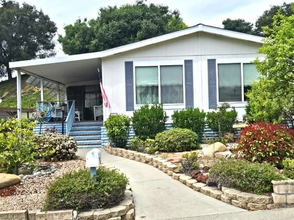 8975 Lawrence Welk Dr Space 227, Escondido, CA 92026