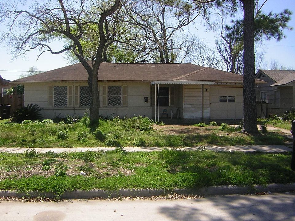 Front View Picture