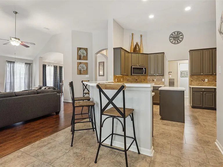 183 N Millport Cir — Photo 8