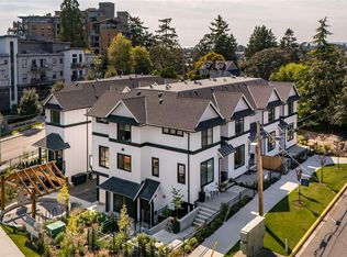 820 Dunsmuir Rd #5, Esquimalt, BC V9A 5B7