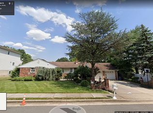 6 Tamagnini Ct, Edison, NJ 08820