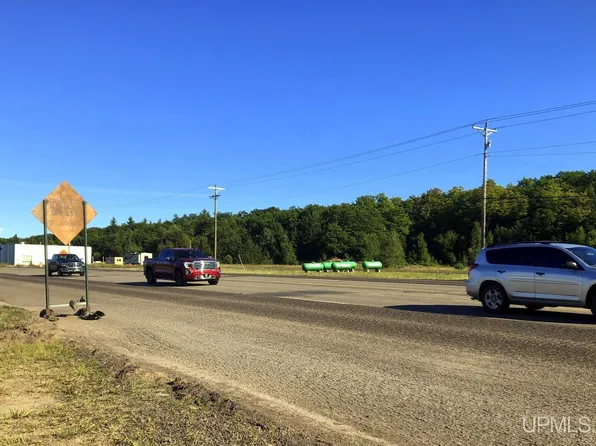 362 368 E Us41/m28 Hwy, Negaunee, MI 49866