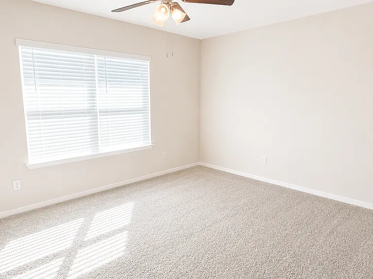 2032 Mallard Ct — Photo 10