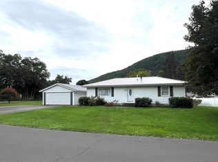 29 Sunset Cir, Elmira, NY 14903