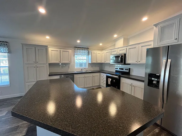 10 Eland Dr #10 — Photo 14