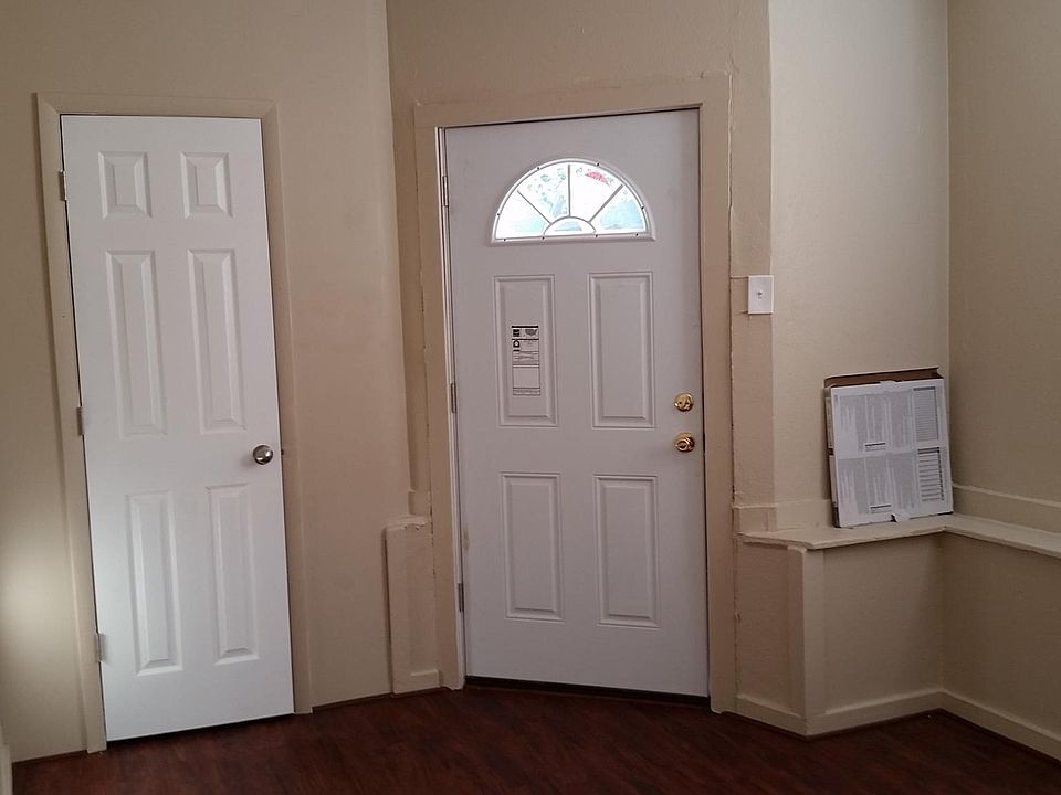 1st image of 8461 S Mackinaw Ave #1